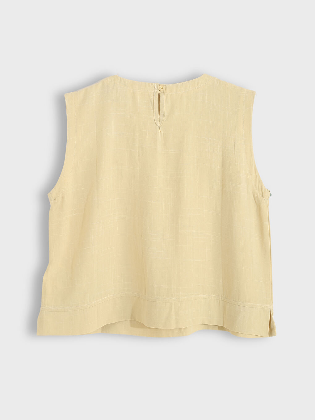 بلوزة سادة بياقة دائرية للبنات-1