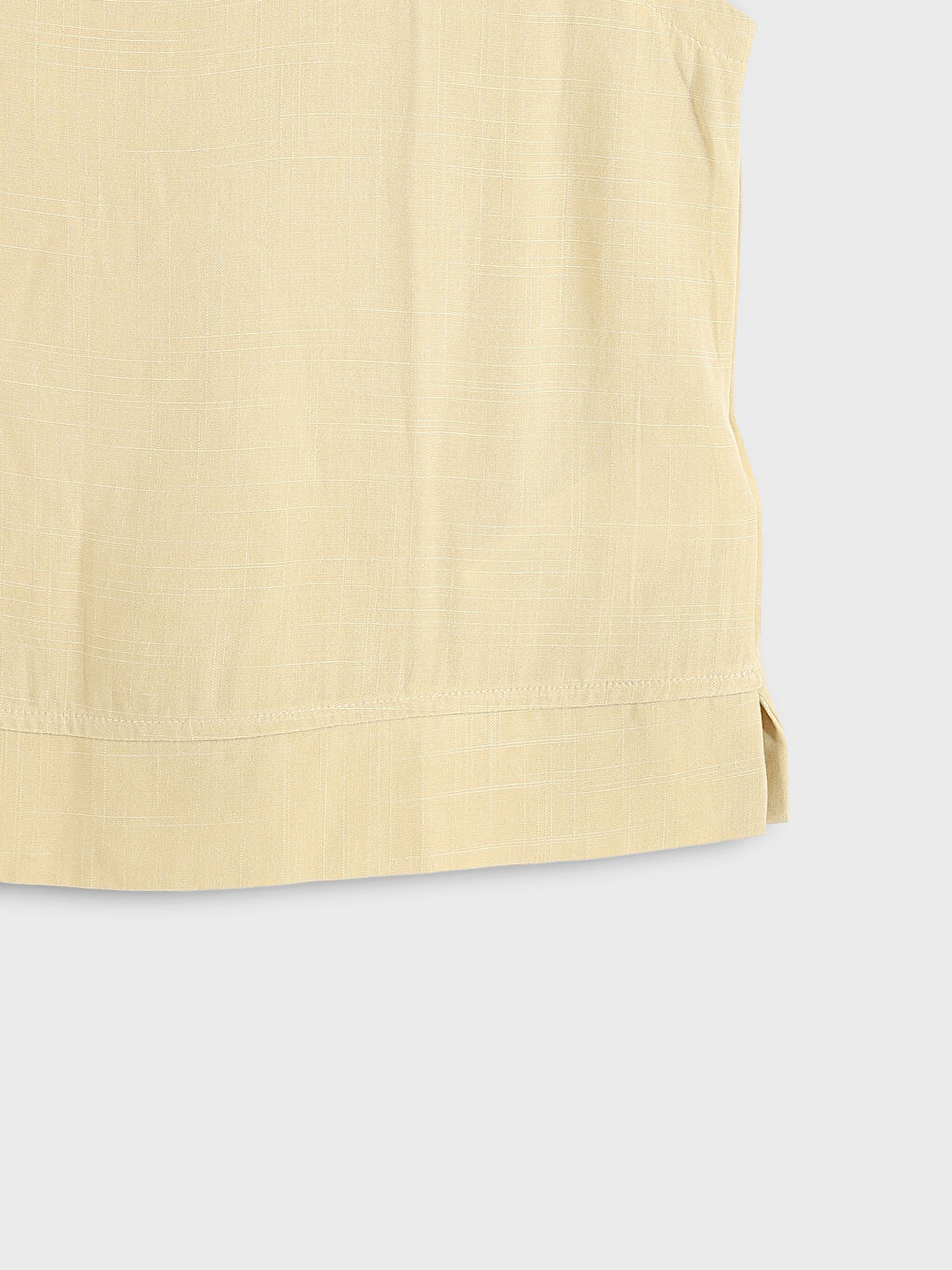 بلوزة سادة بياقة دائرية للبنات-2