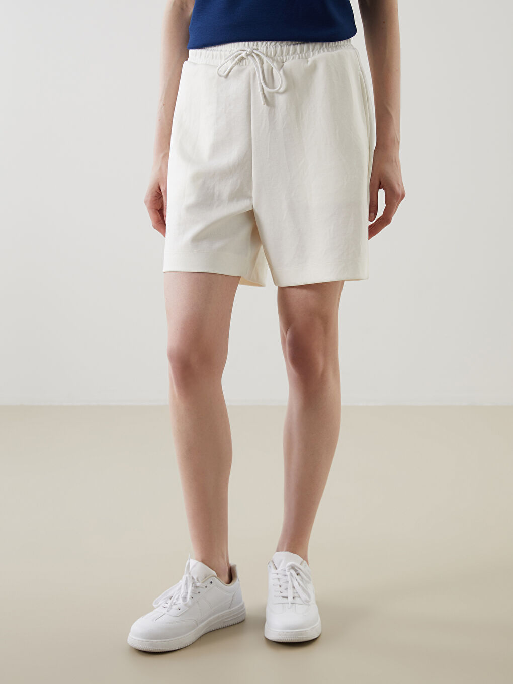 Women's Elastic Waist Shorts -S5GH04Z8-FE8