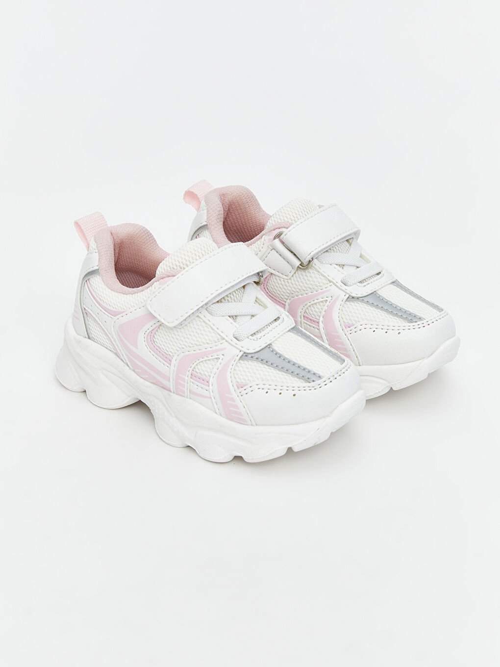 Beyaz Bağcık ve Cırt Cırtlı Kız Bebek Spor Ayakkabı