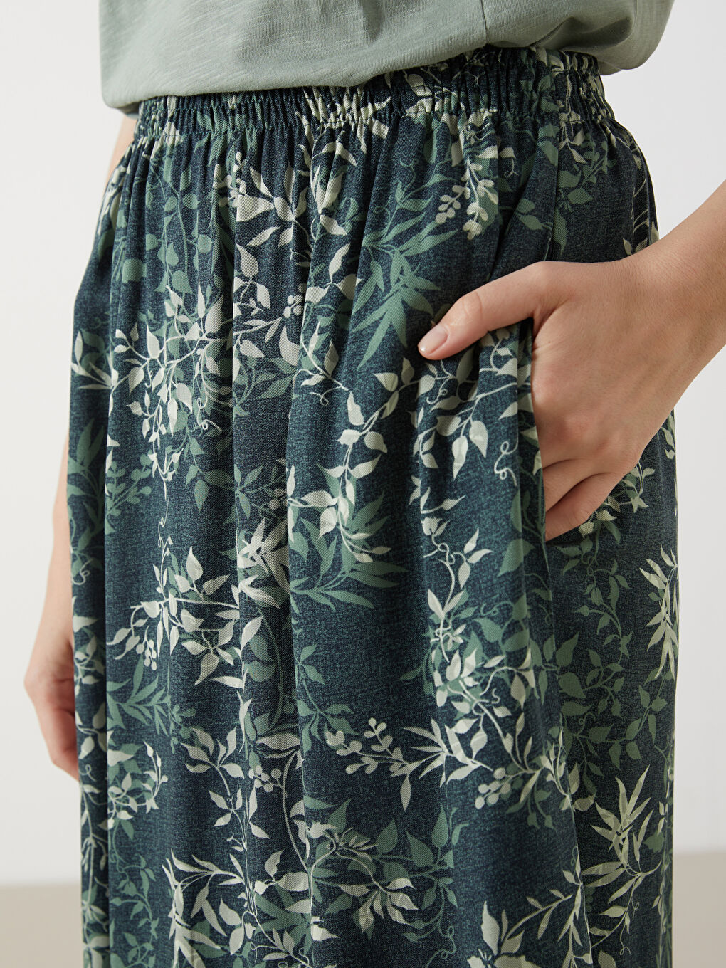 Elastic Waist Floral Women's Skirt -S5GH72Z8-LRR
