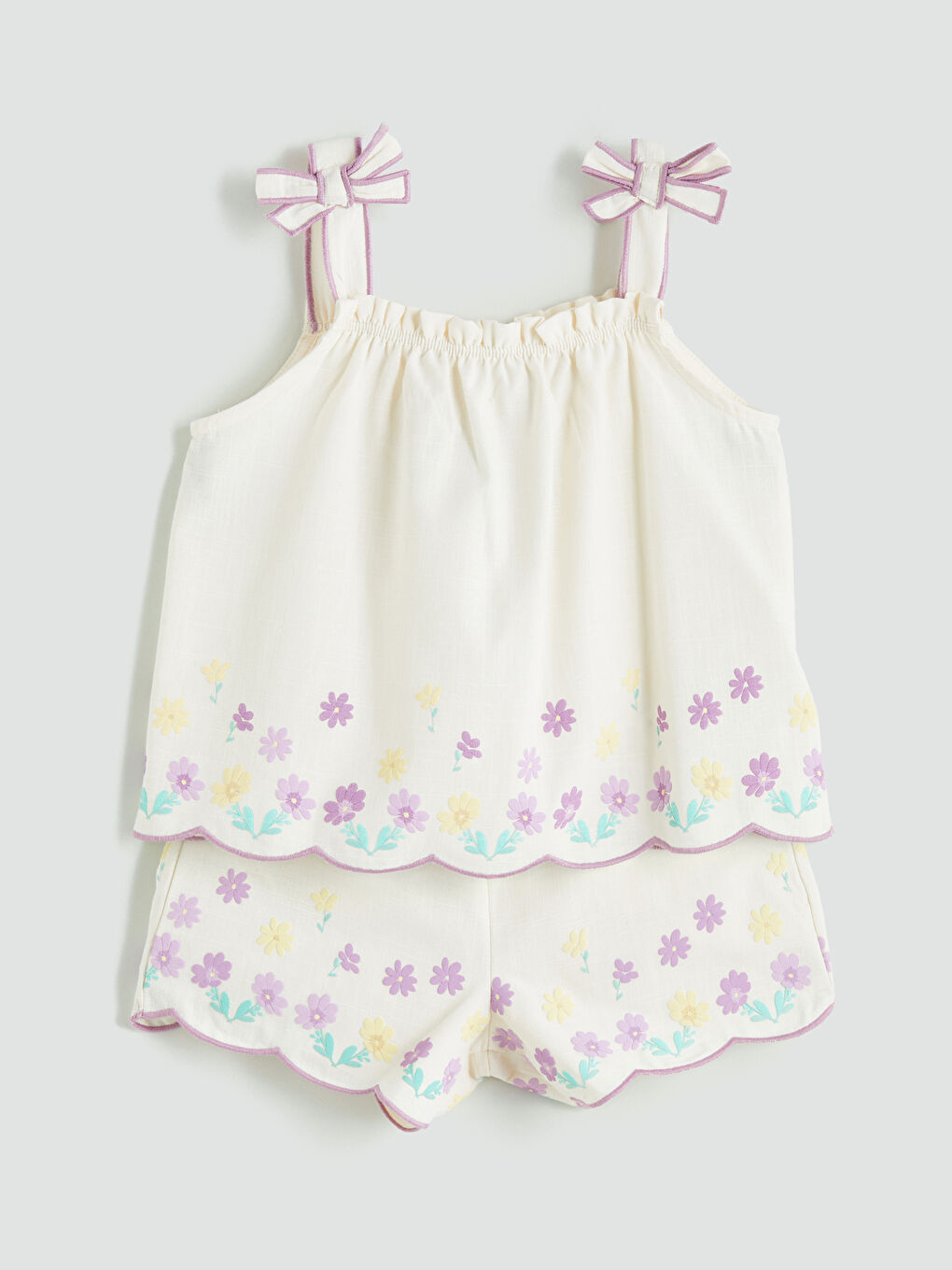 Ekru Kare Yaka Çiçekli Kız Çocuk Bluz ve Şort 2'li