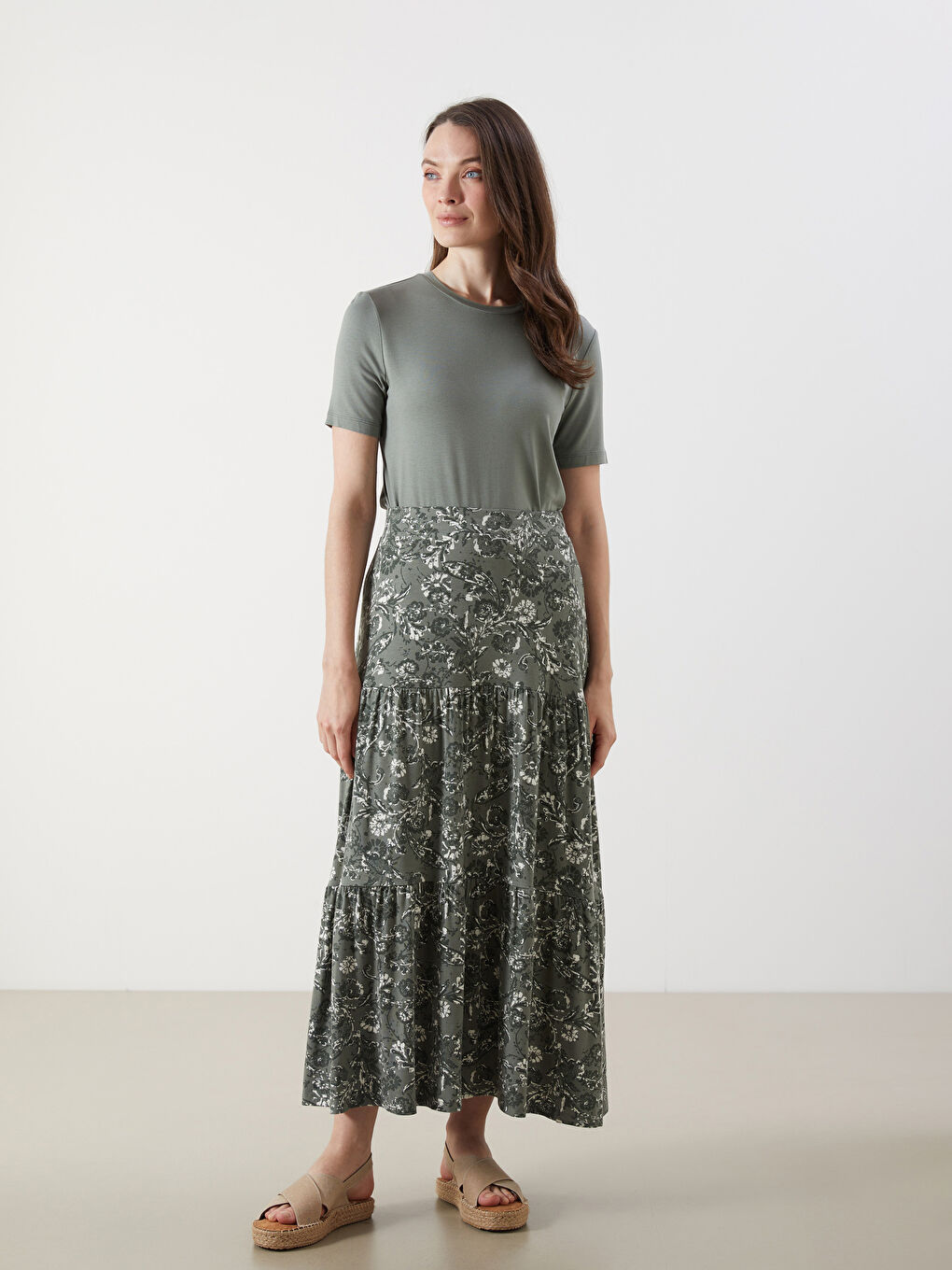 Haki Beli Lastikli Çiçekli Kadın Etek