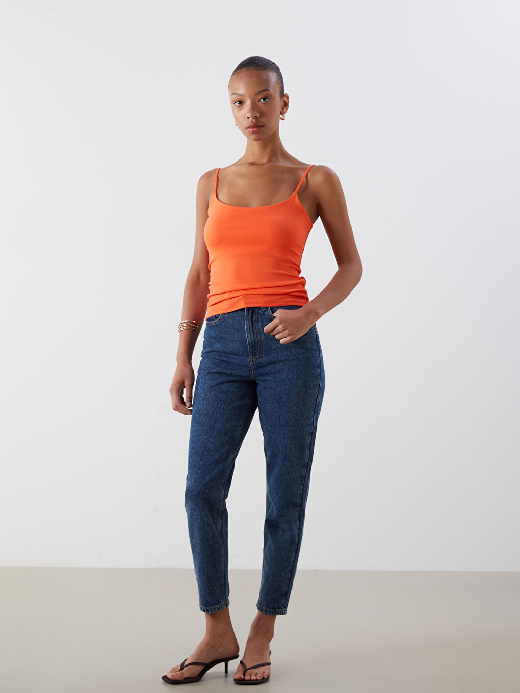 Turuncu U Yaka Kadın Atlet-1