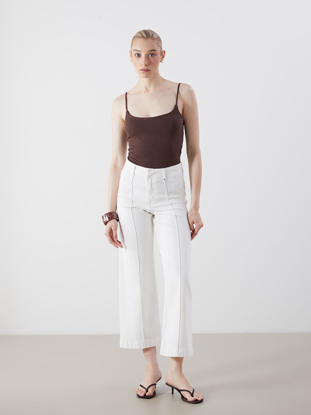 Kahverengi U Yaka Kadın Atlet-1