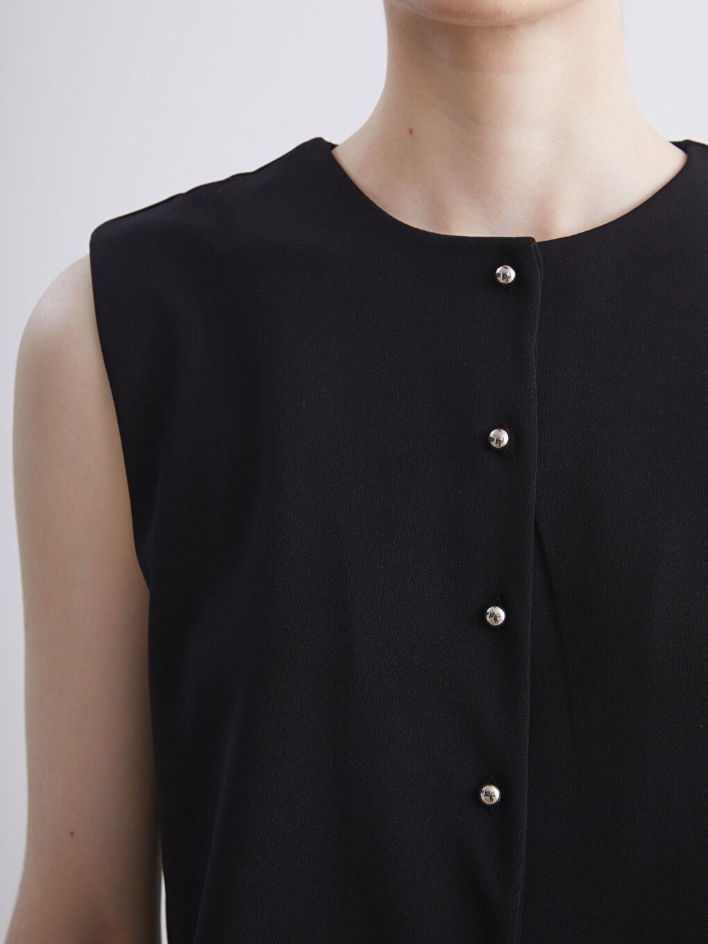 Siyah Bisiklet Yaka Kadın Klasik Yelek-4