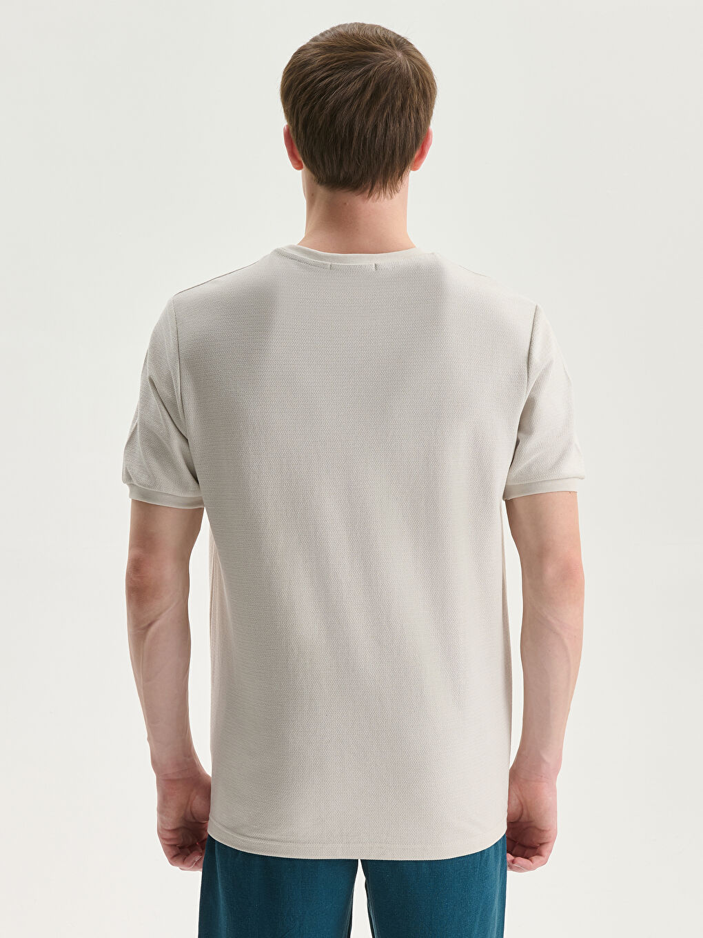 تيشيرت برقبة دائرية للرجال-2