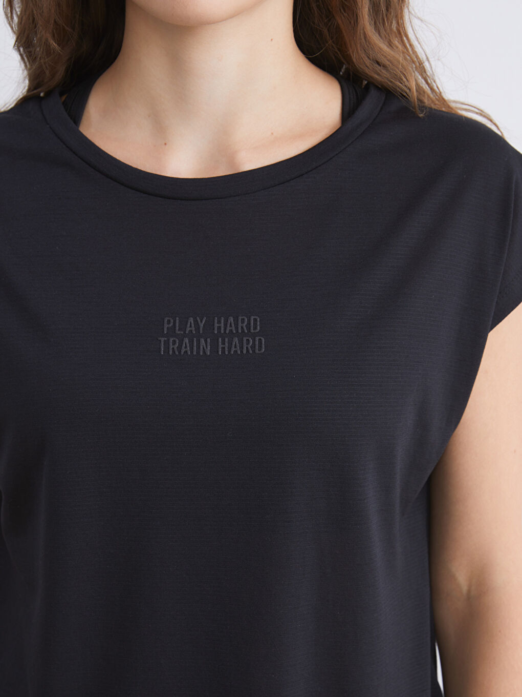 قميص رياضي مطبوع بياقة دائرية للسيدات-2