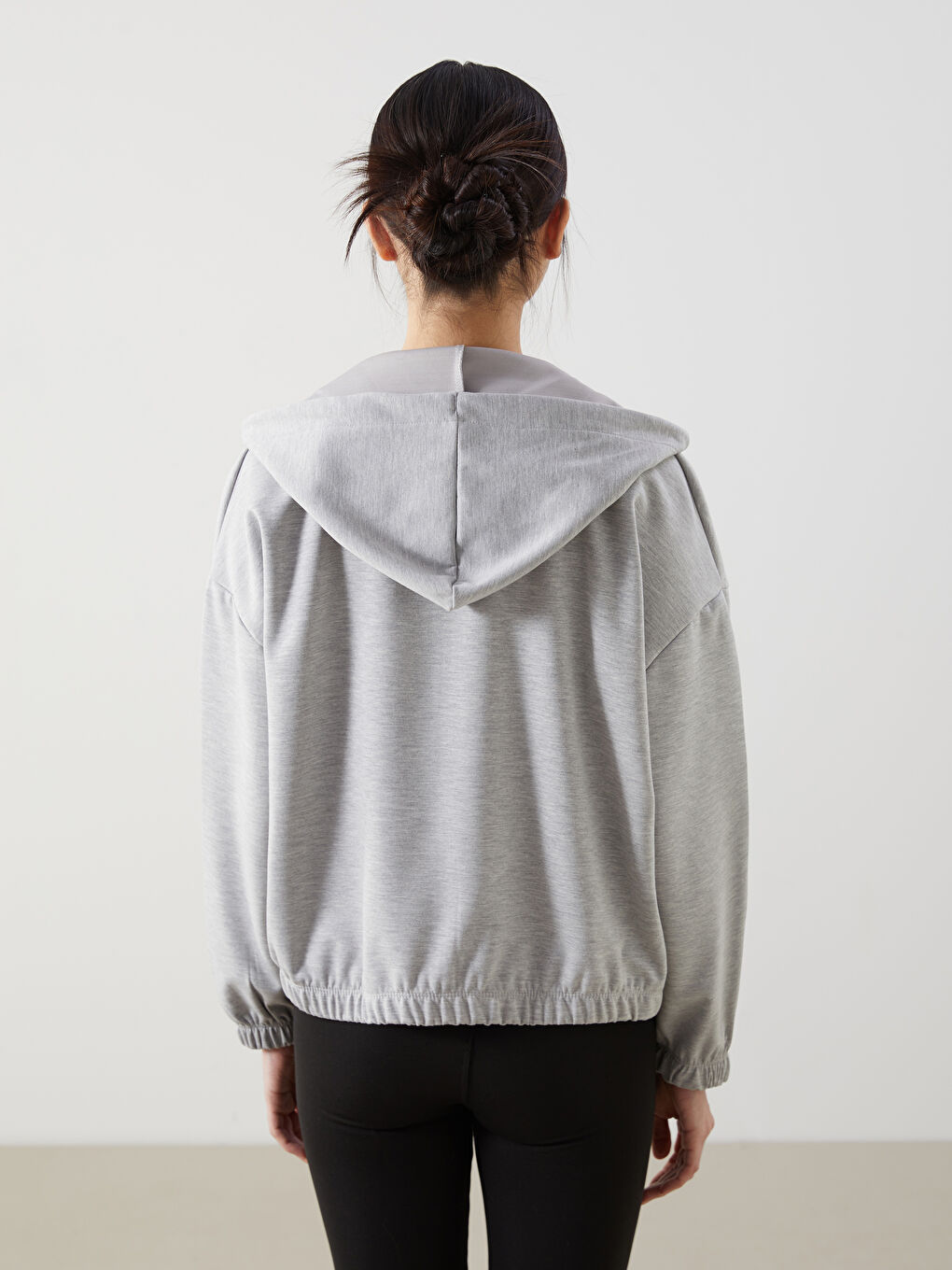 Gri Kapüşonlu Oversize Kadın Fermuarlı Sweatshirt-3