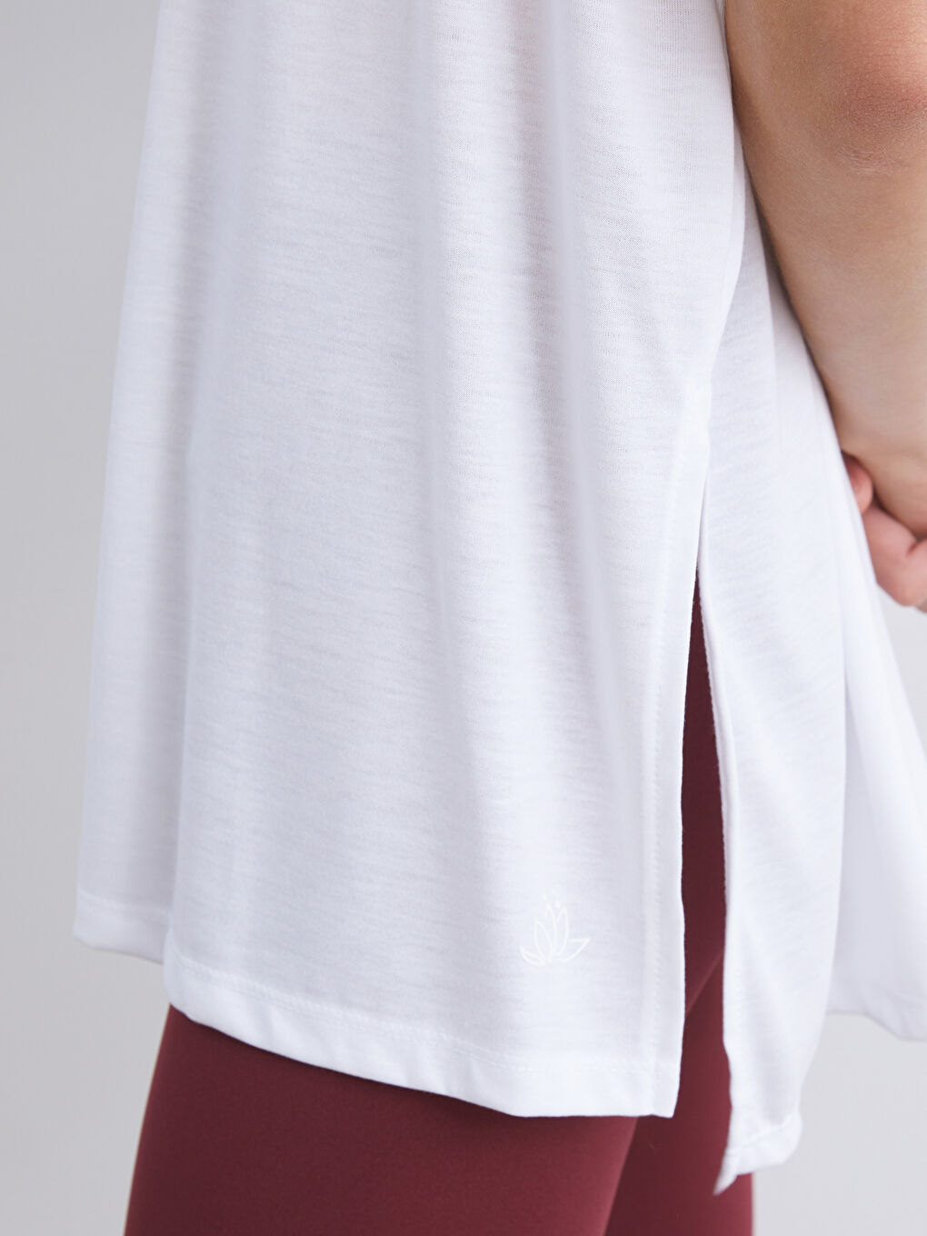 تيشيرت رياضي أوفراسايز بياقة دائرية للسيدات-2