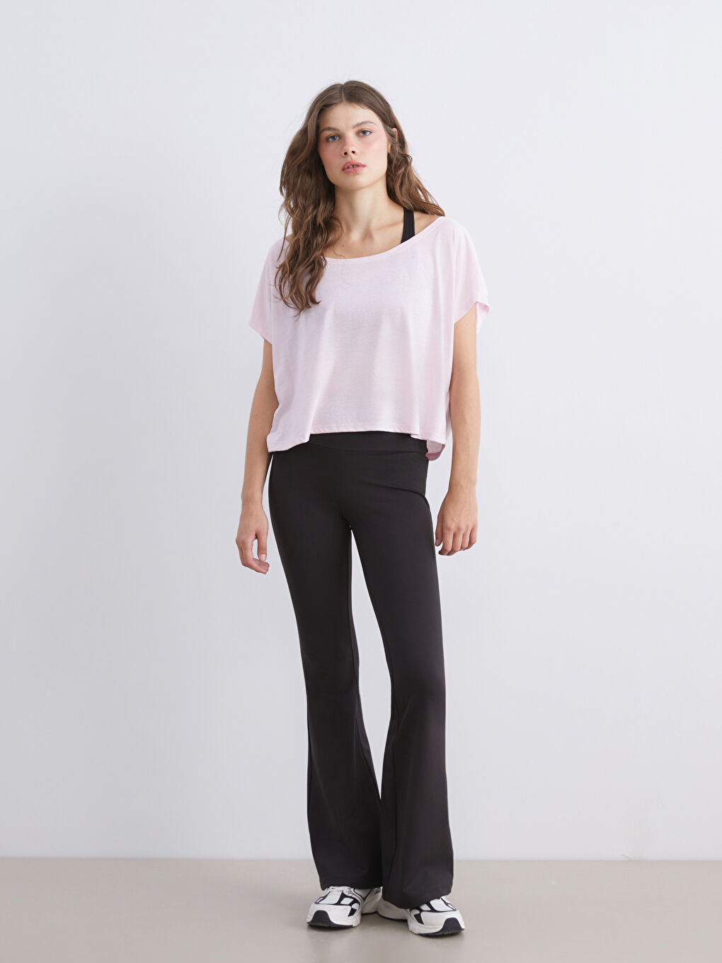 Pembe Kayık Yaka Kadın Spor Tişört ve Atlet-1