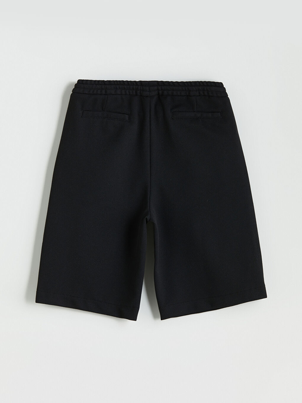 Siyah Beli Lastikli Dokulu Erkek Çocuk Şort-2