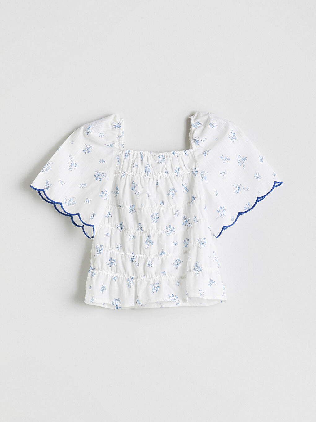 Beyaz Kare Yaka Çiçekli Kız Çocuk Bluz-2