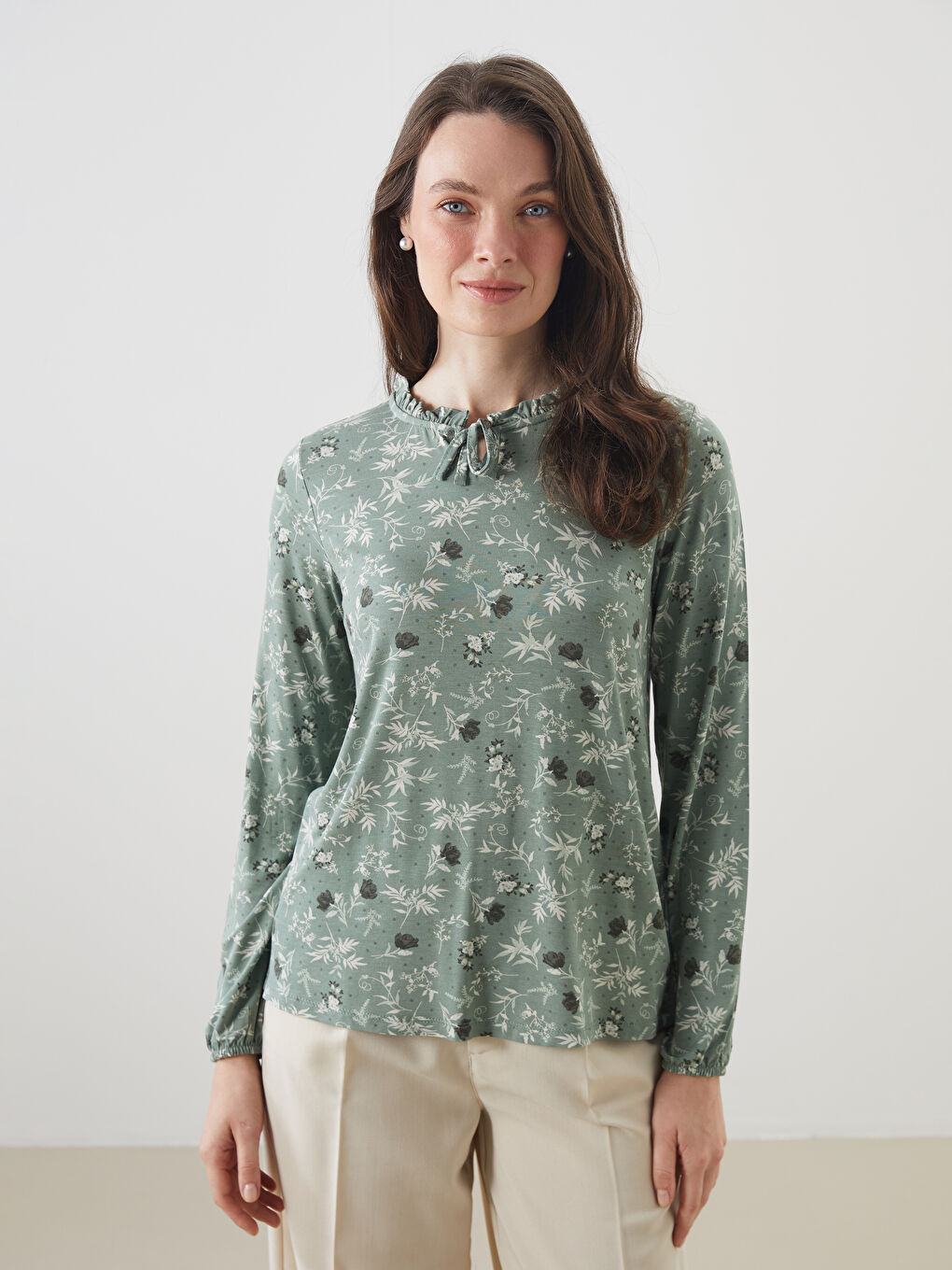 Tie Neck Floral Blouse -S5GL08Z8-LRF