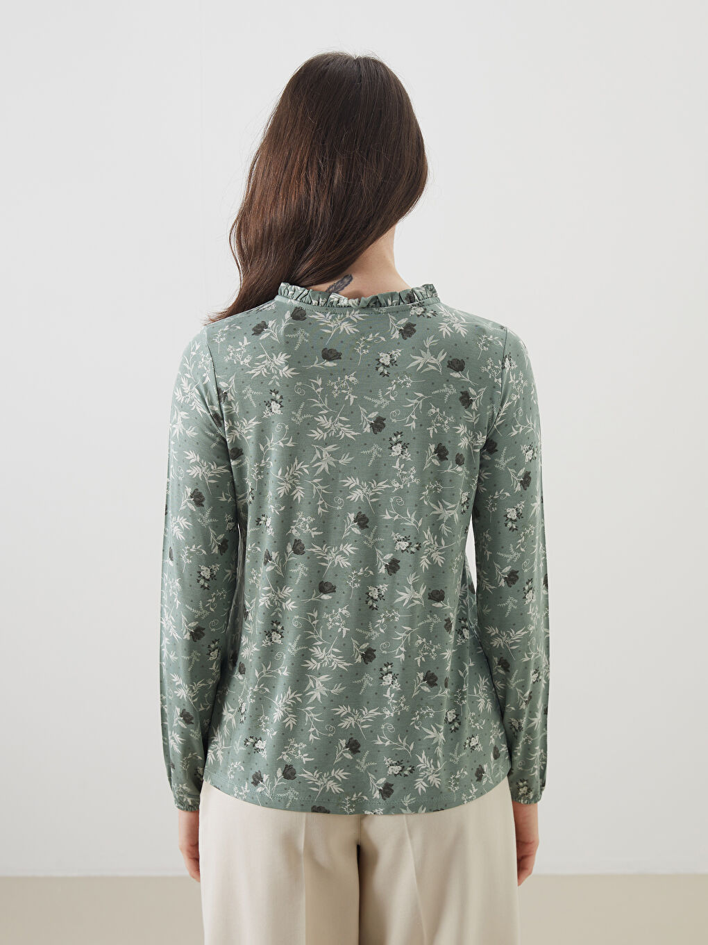 Tie Neck Floral Blouse -S5GL08Z8-LRF