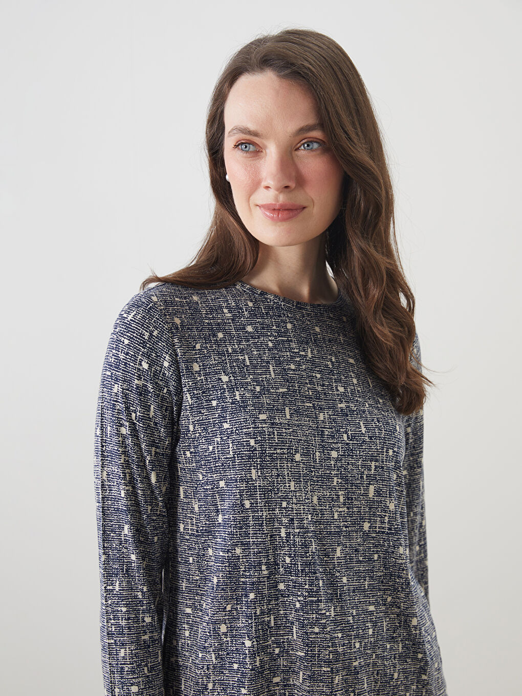 Lacivert Bisiklet Yaka Desenli Kadın Tişört