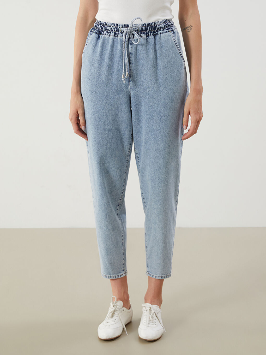 İndigo Beli Lastikli Balloon Fit Kadın Jean Pantolon-1