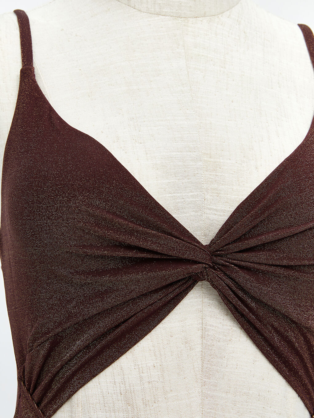 Kahverengi V Yaka Parlak Görünümlü Kadın Mayo-2