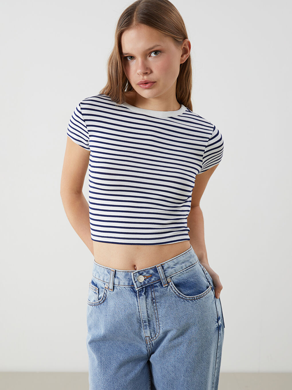 Crew Neck Striped Women's T-Shirt -S5GP08Z8-LGS