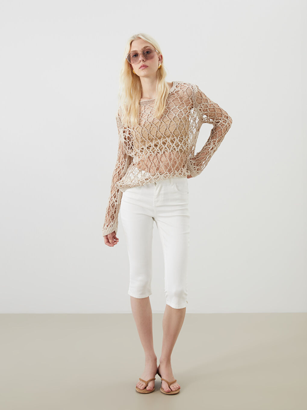 Beyaz Dar Fit Kadın Jean Kapri