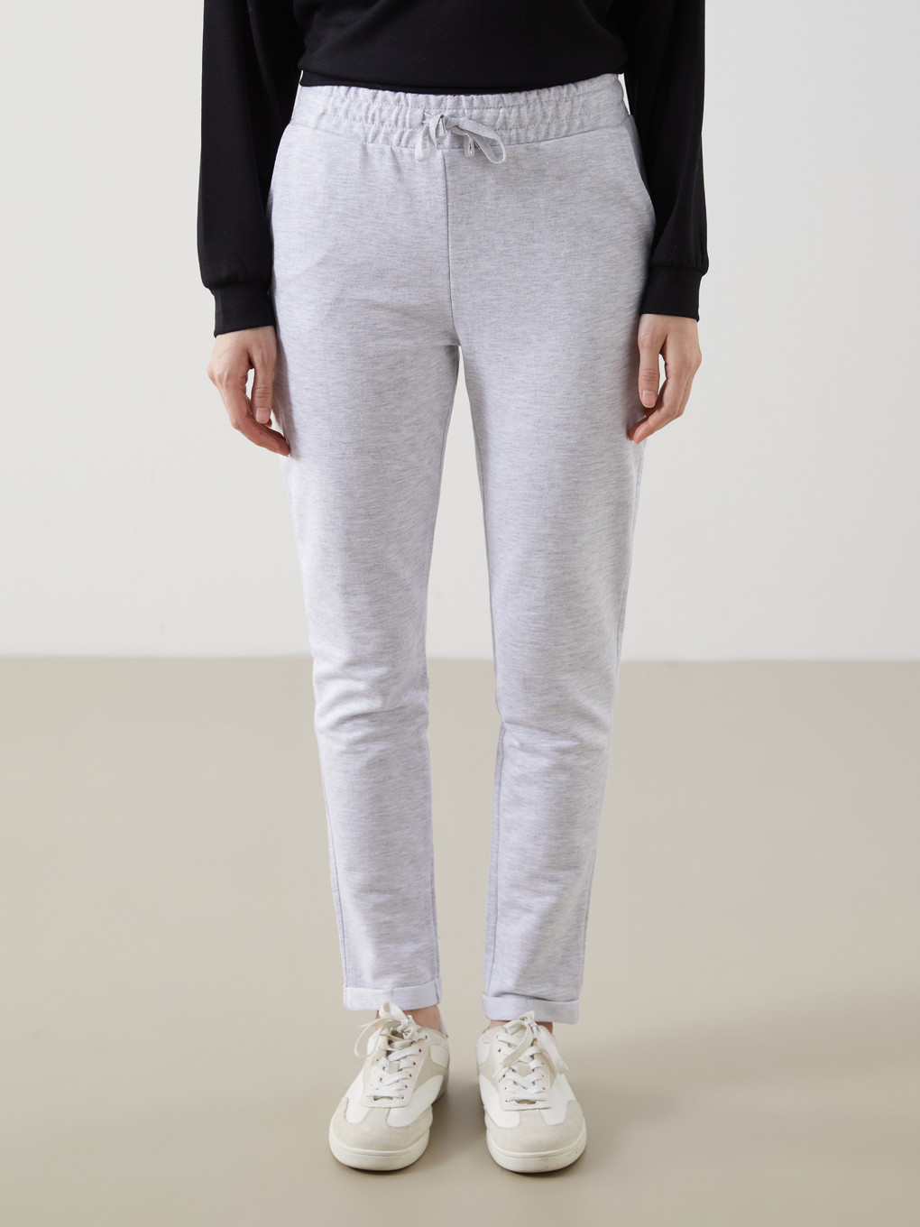 Women's Sweatpants With Elastic Waist-1