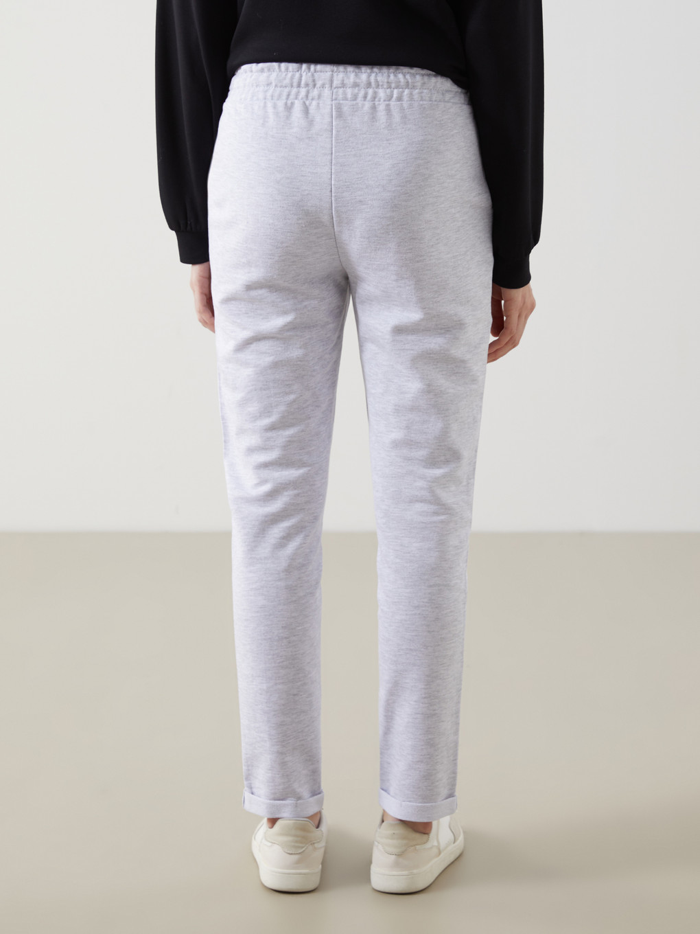 Women's Sweatpants With Elastic Waist-3