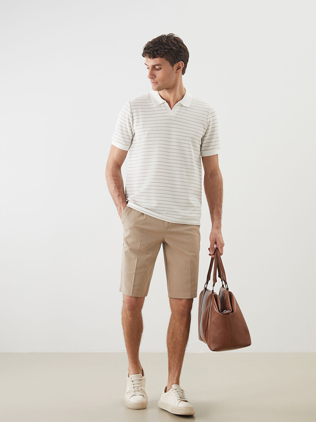 Bej Standart Kalıp Erkek Şort