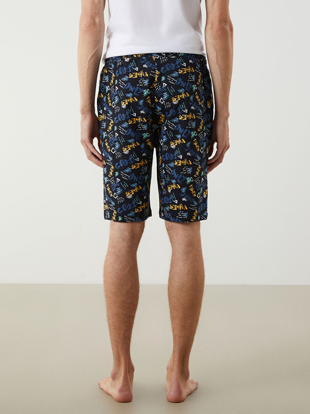 LC WAIKIKI Siyah Standart Kalıp Erkek Pijama Alt Şort - 3