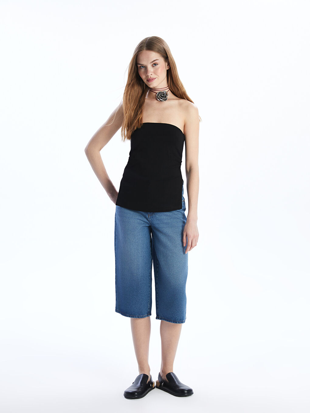 Siyah Straplez Yaka Kadın Crop-1