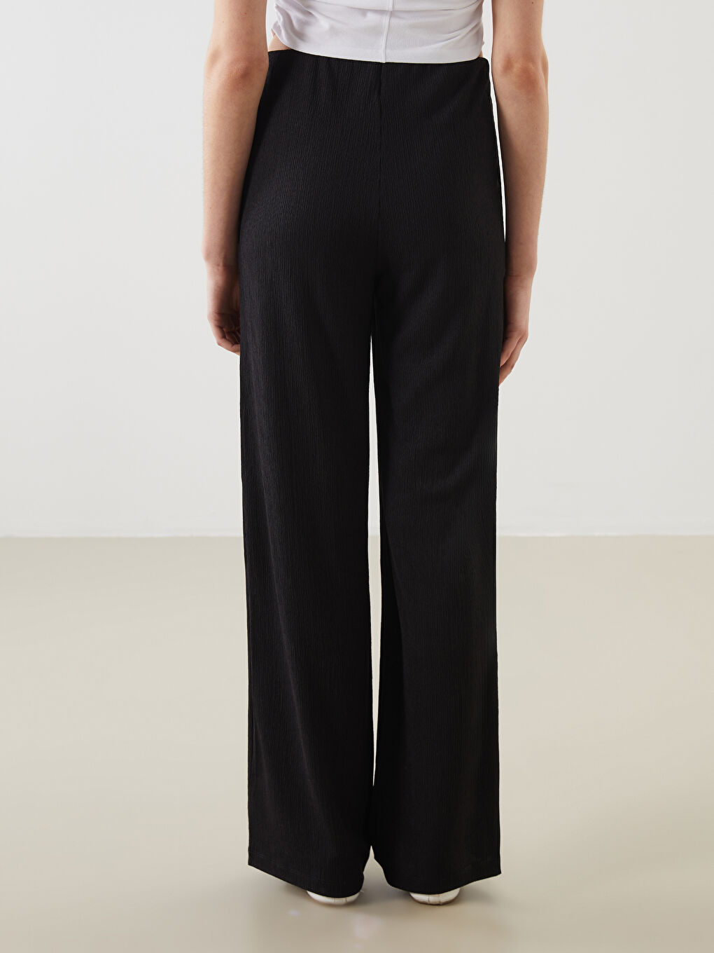 Siyah Beli Lastikli Kadın Pantolon-3