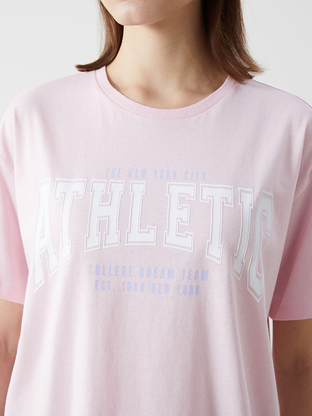 Pembe Bisiklet Yaka Baskılı Kadın Spor Tişört-3