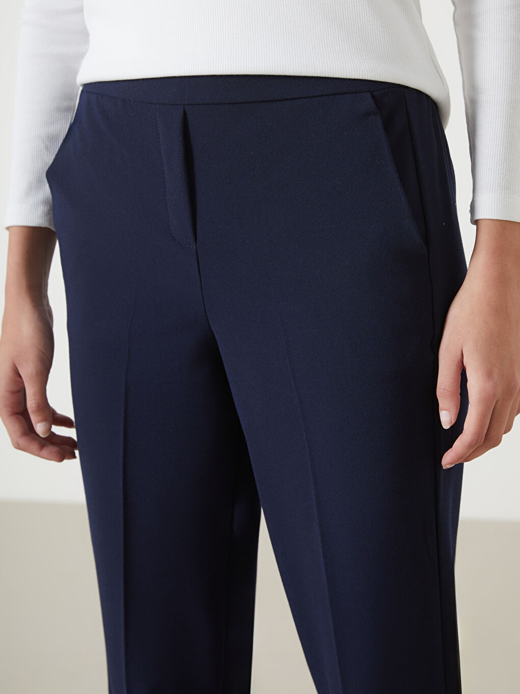 LCWAIKIKI Classic Lacivert Beli Lastikli Kadın Pantolon - 5