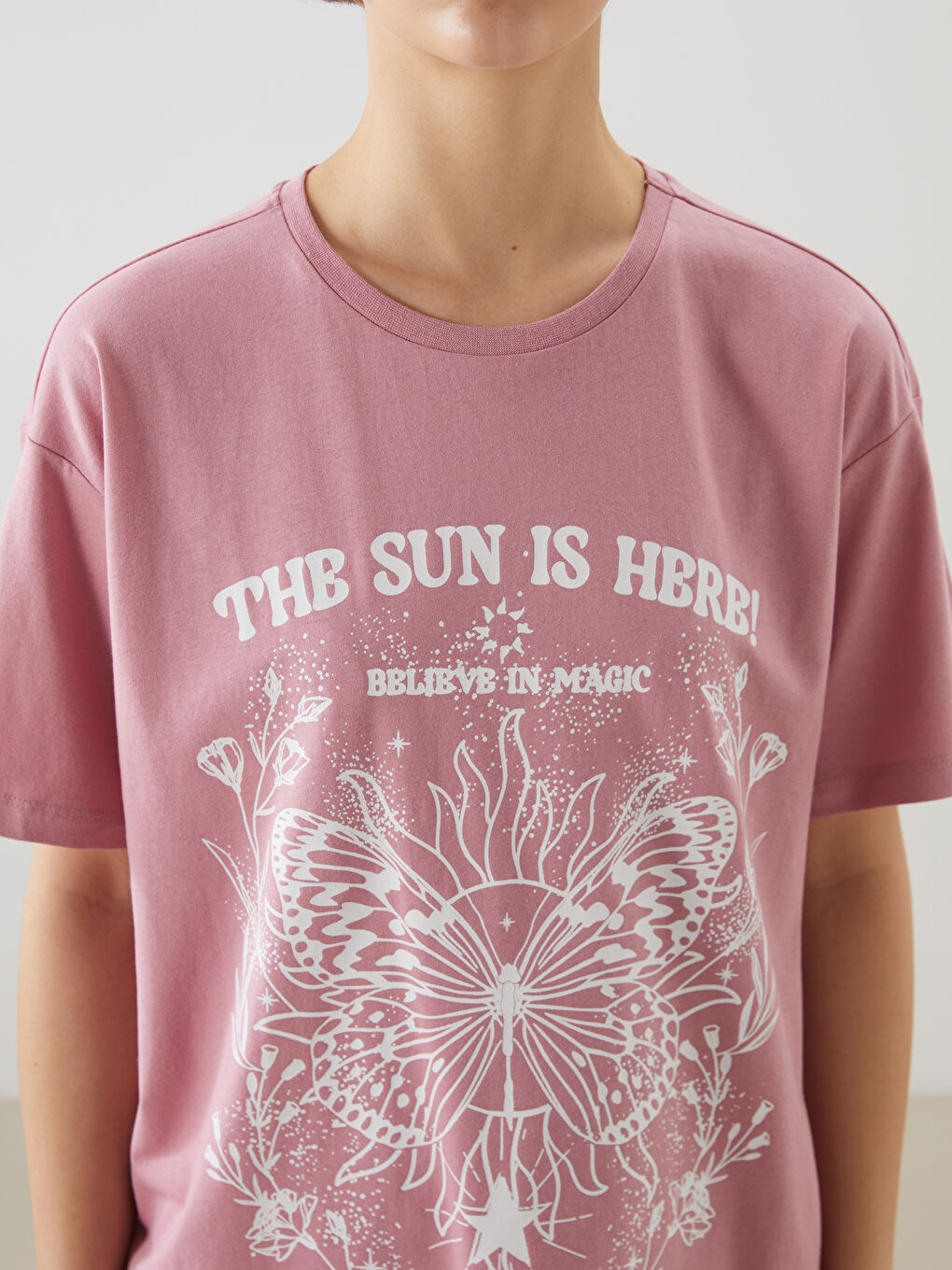 Pembe Bisiklet Yaka Baskılı Kadın Tişört-2