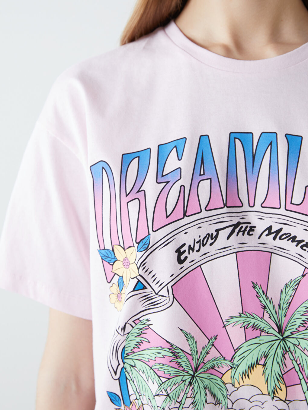 Pembe Bisiklet Yaka Baskılı Kadın Tişört-2