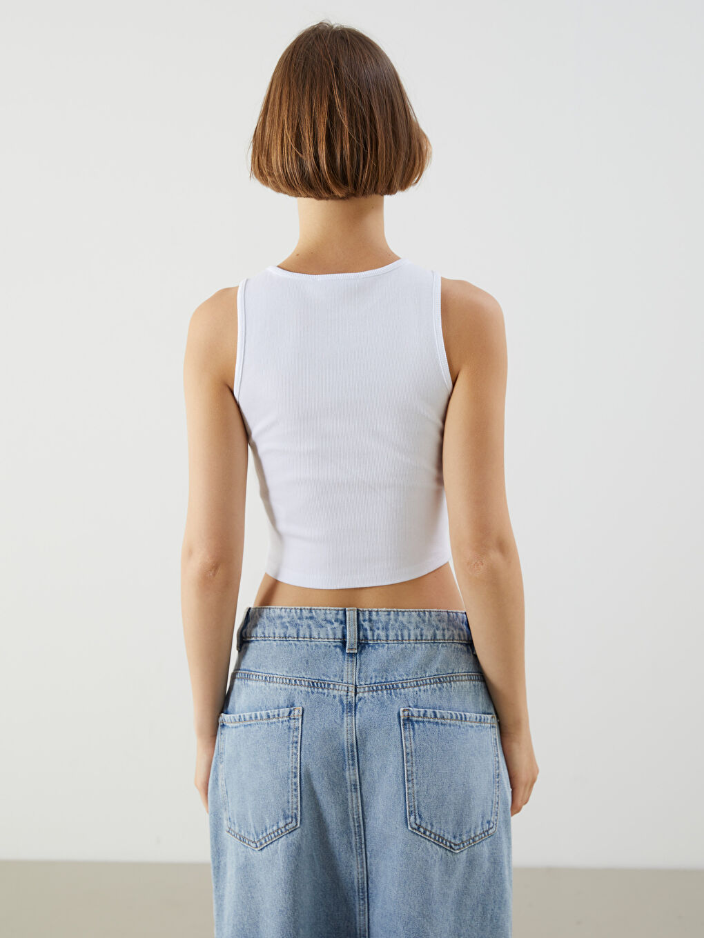 Beyaz Bisiklet Yaka Kadın Crop-3