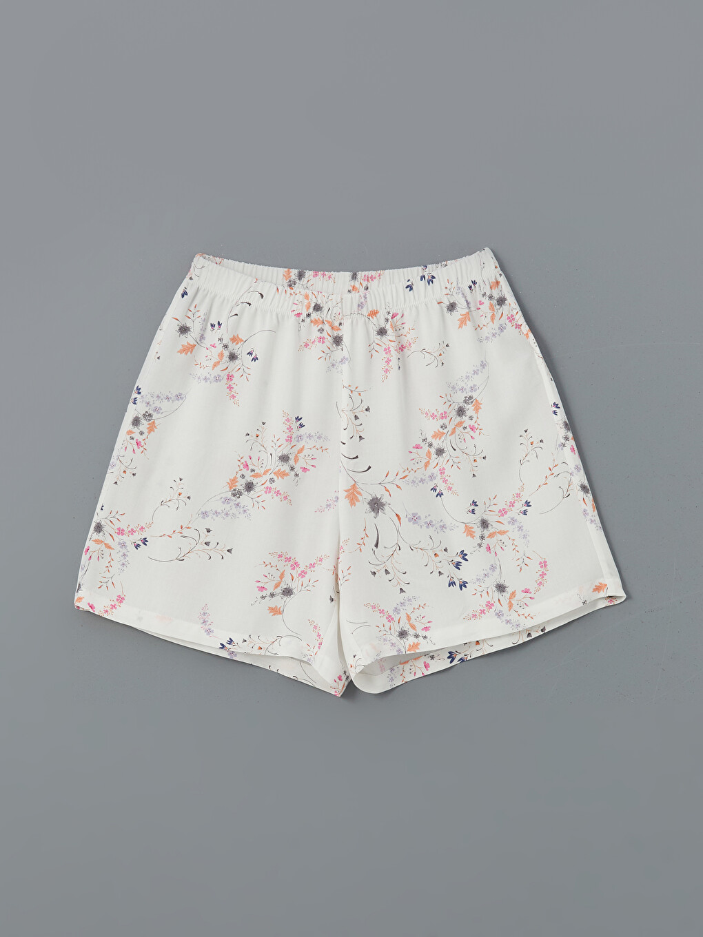 Ekru Beli Lastikli Çiçekli Kadın Şort Pijama Altı