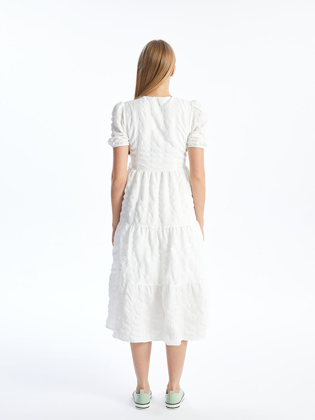 Beyaz Kruvaze Yaka Dokulu Elbise-3