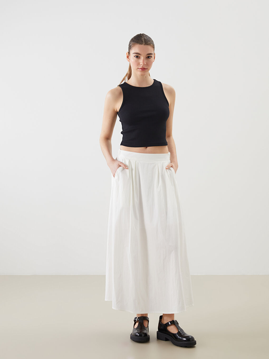 Ekru Beli Lastikli Standart Fit Etek