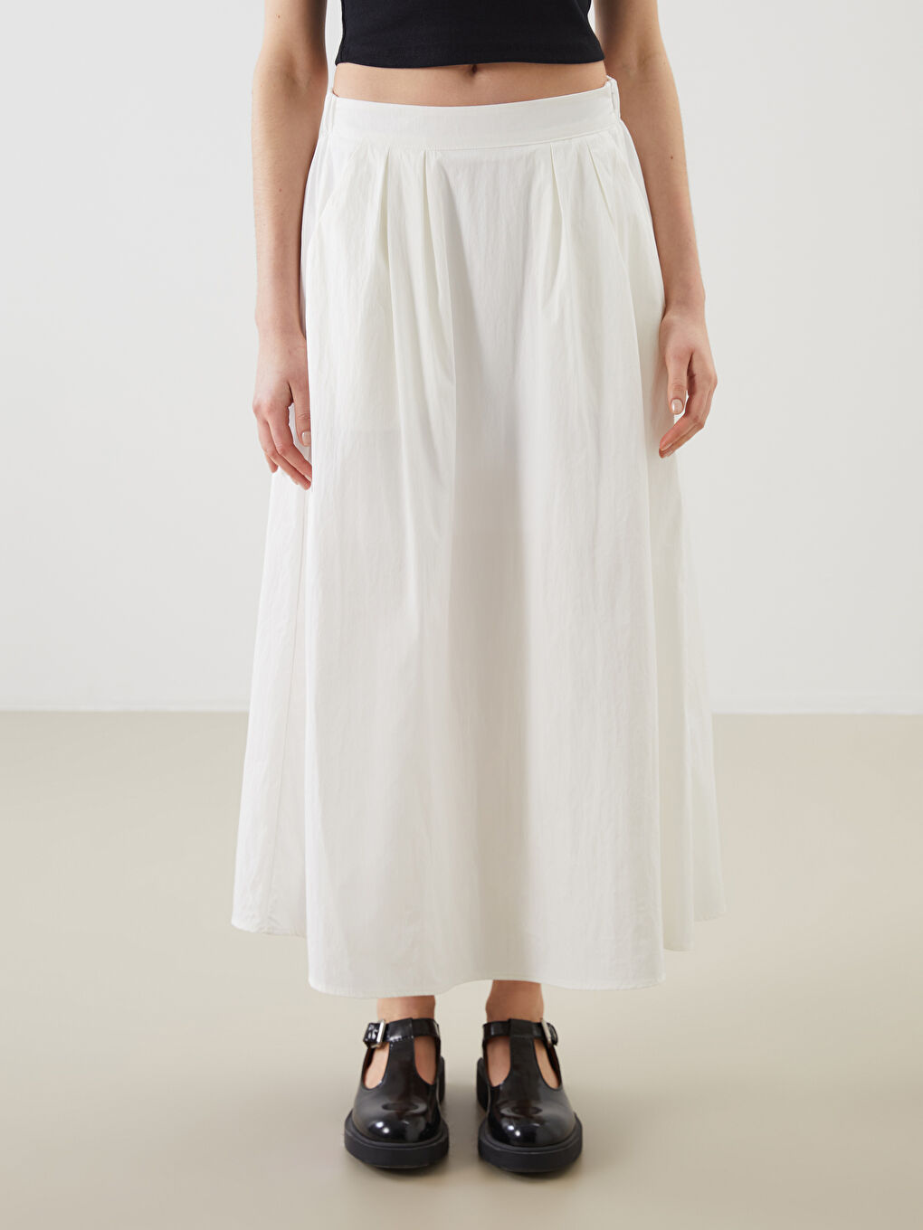 Ekru Beli Lastikli Standart Fit Etek-1