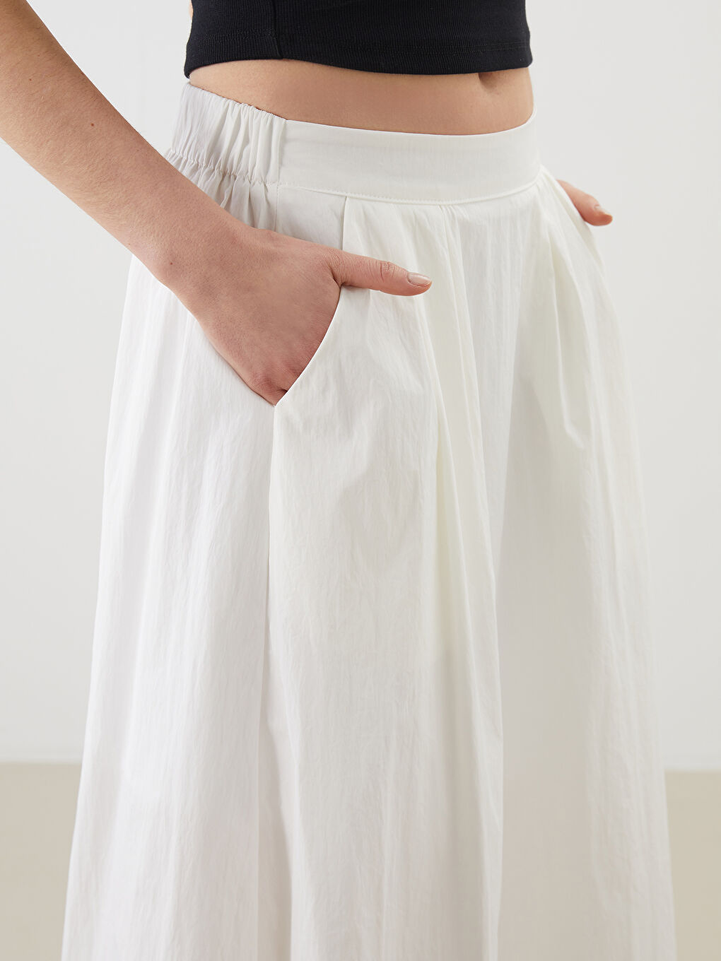 Ekru Beli Lastikli Standart Fit Etek-2