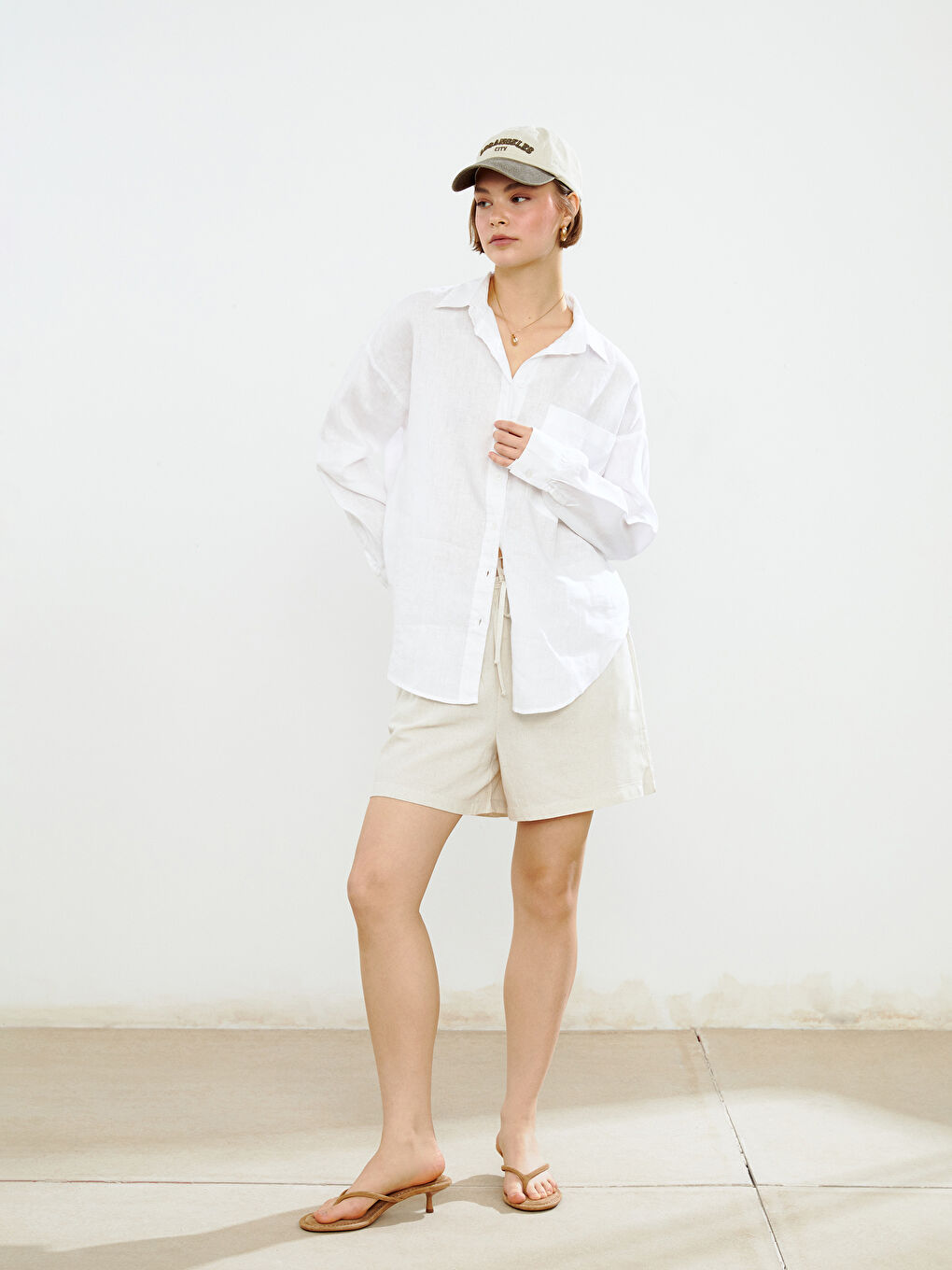 Beyaz Oversize %100 Keten Kadın Gömlek-1