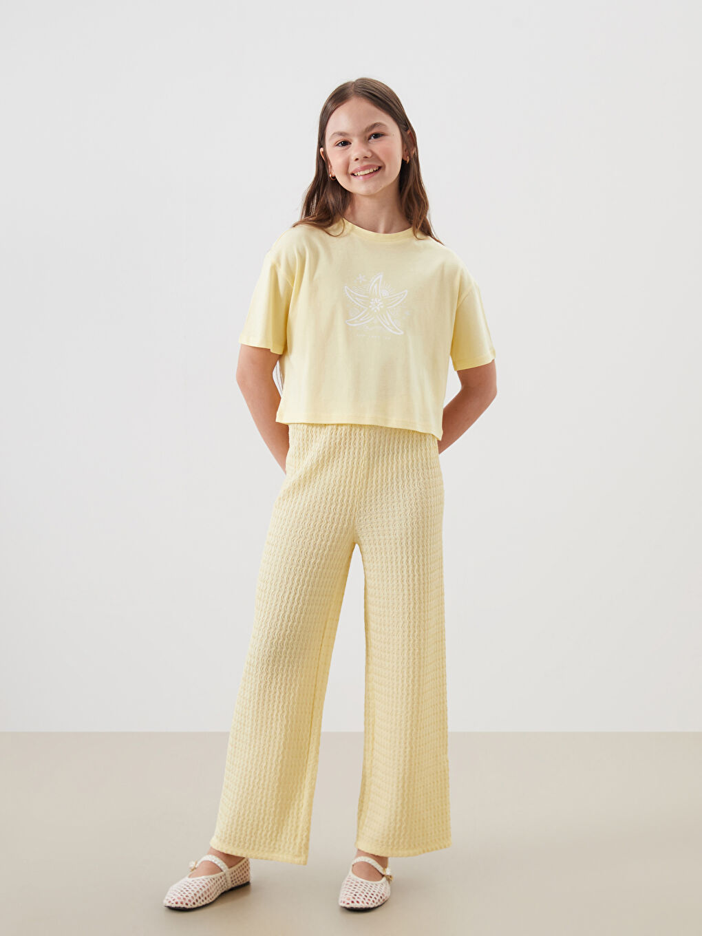 LC Waikiki Elasticated Waist Textured Girls' Trousers -S5GT89Z4-TDB