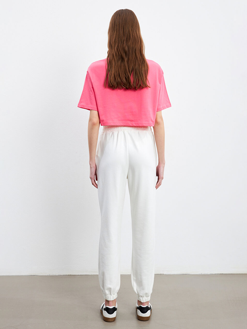 Elasticated Waist Embroidered Women's Jogger Sweatpants-3