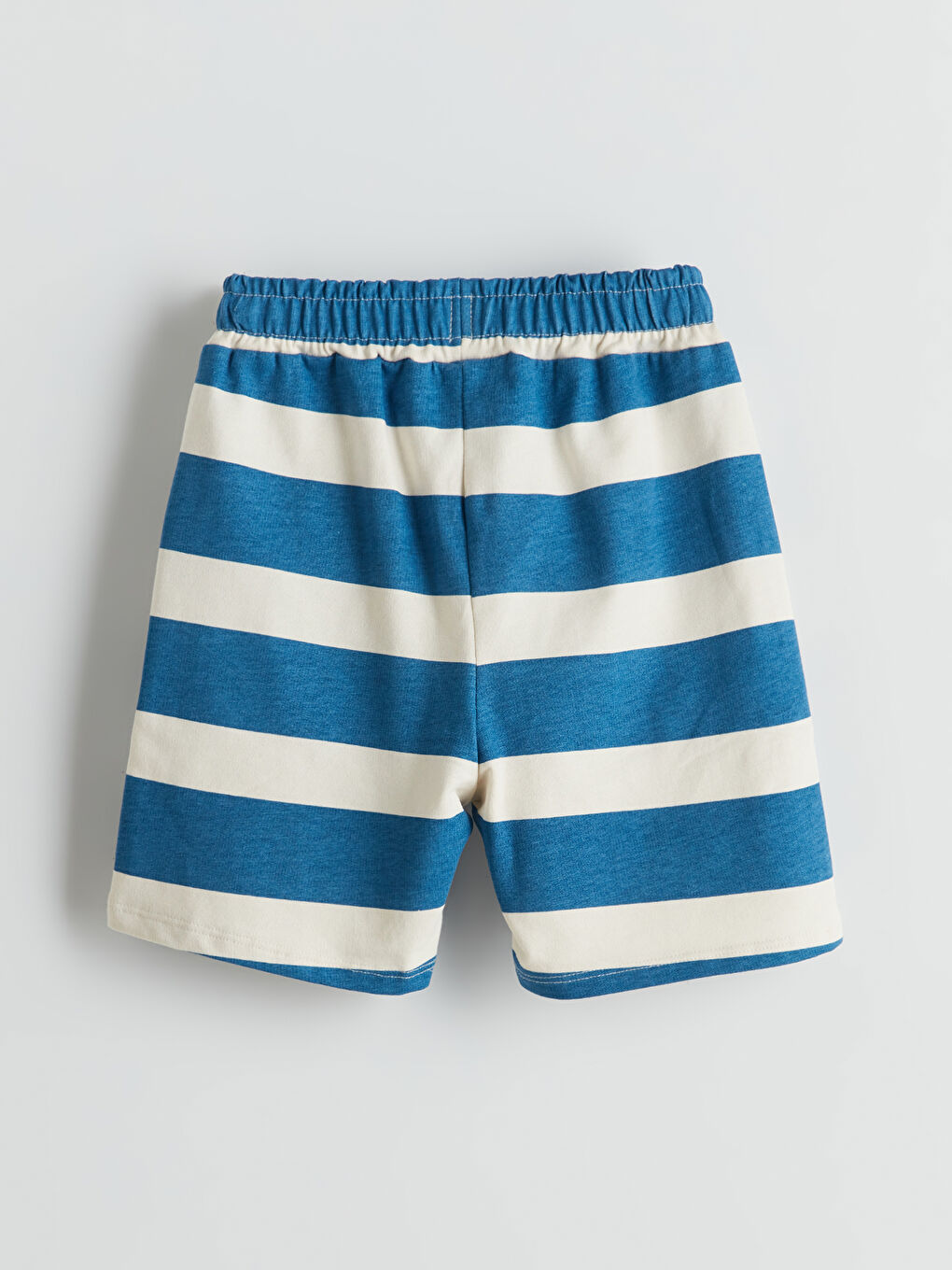 LCW Kids Beli Lastikli Çizgili Erkek Çocuk Şort -S5GV07Z1-LEP