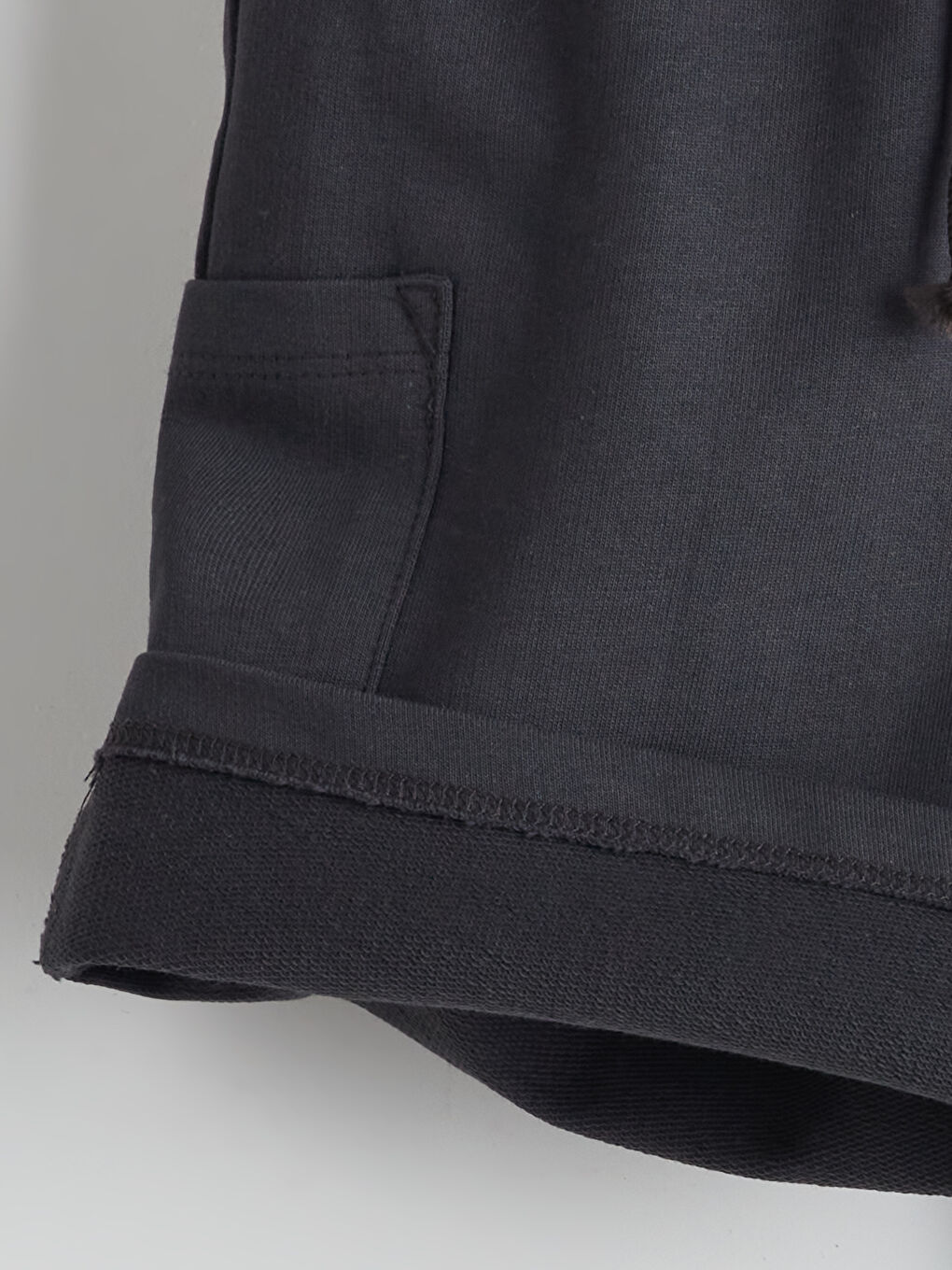 Antrasit Beli Lastikli Cepli Basic Erkek Çocuk Şort-2