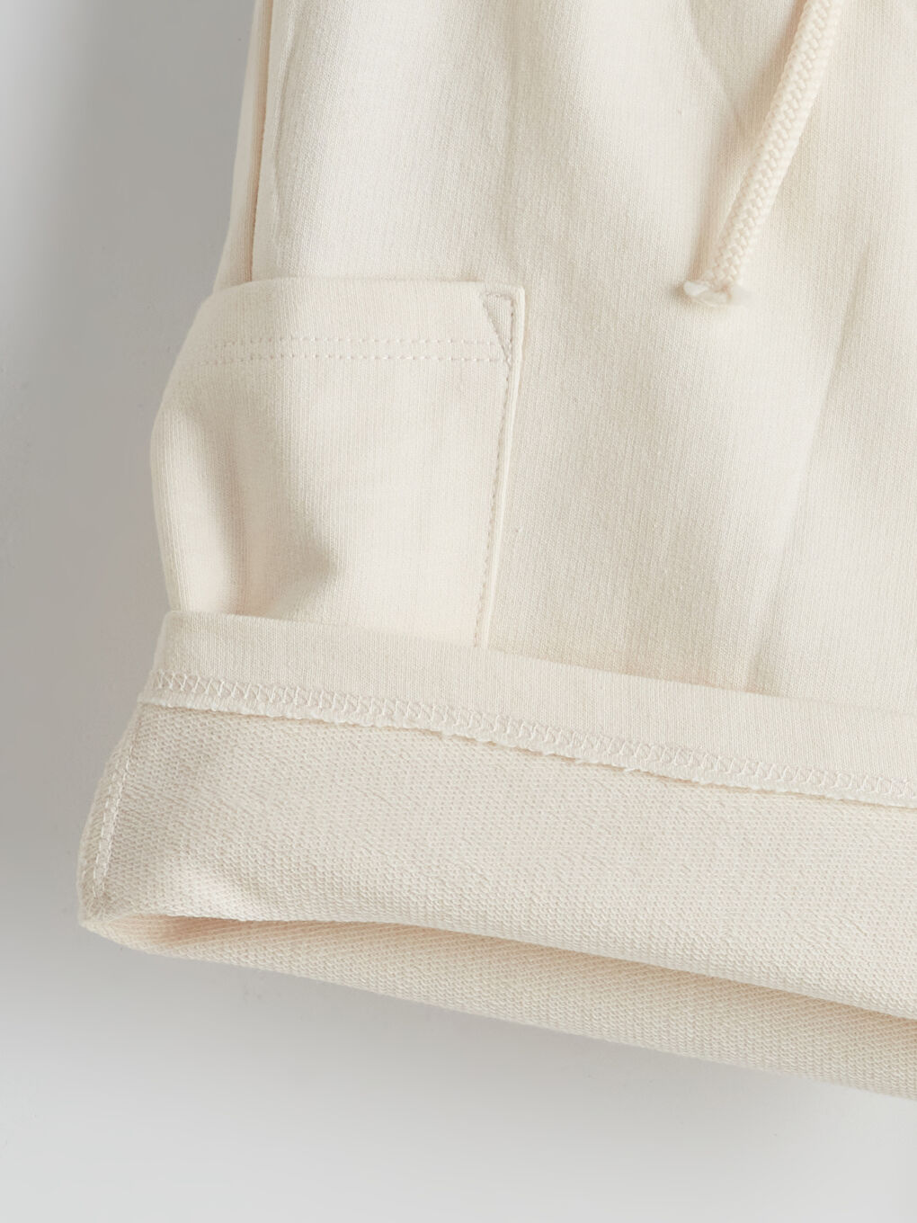 Bej Beli Lastikli Cepli Basic Erkek Çocuk Şort-1