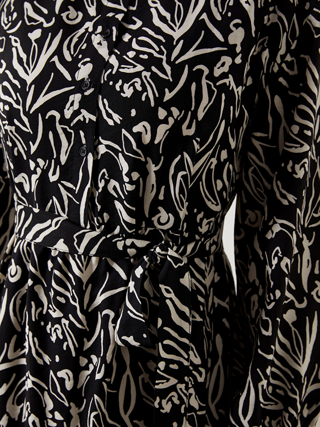 Siyah Hakim Yaka Desenli Elbise-2