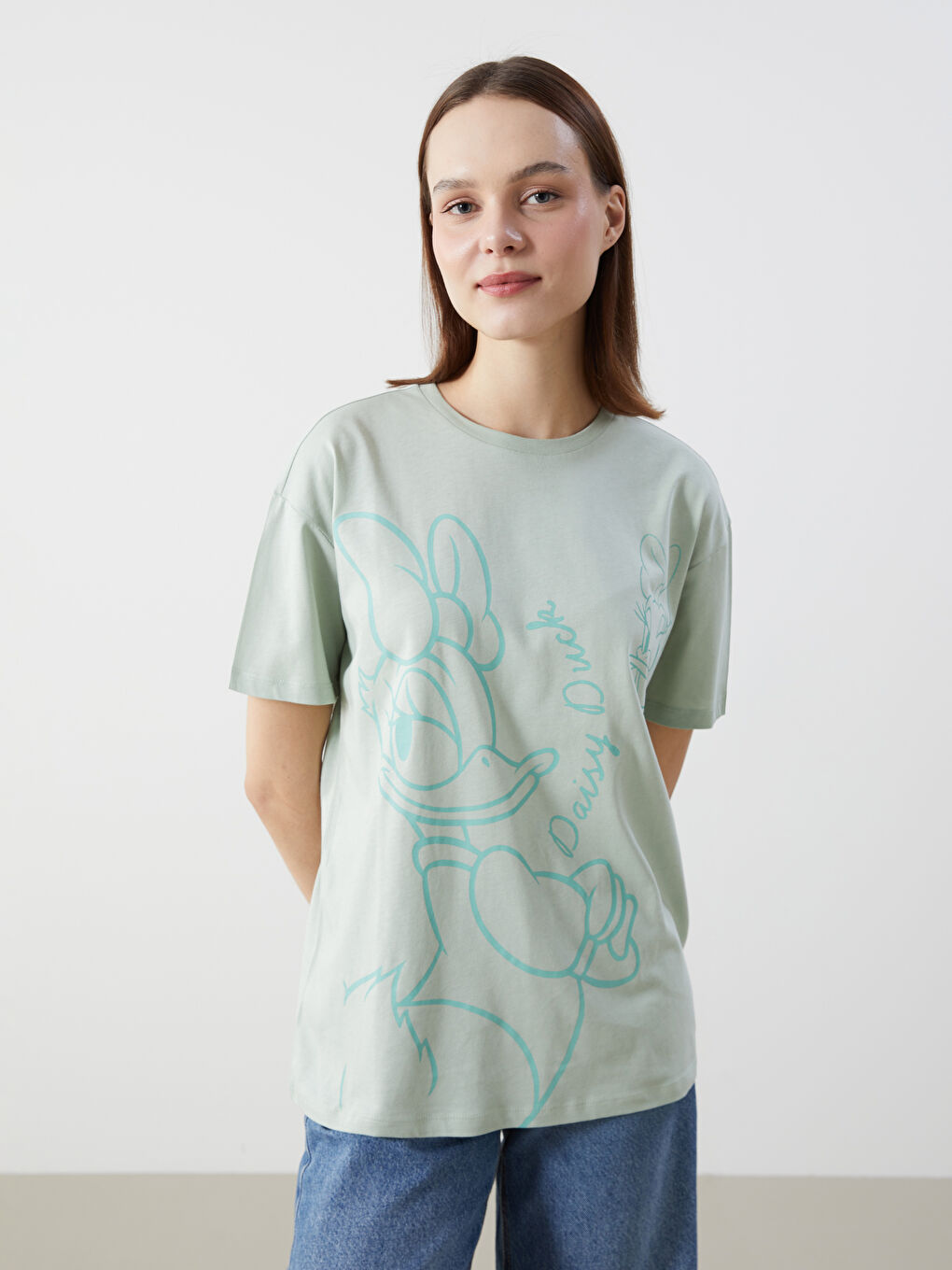 Yeşil Bisiklet Yaka Daisy Duck Baskılı Kadın Tişört