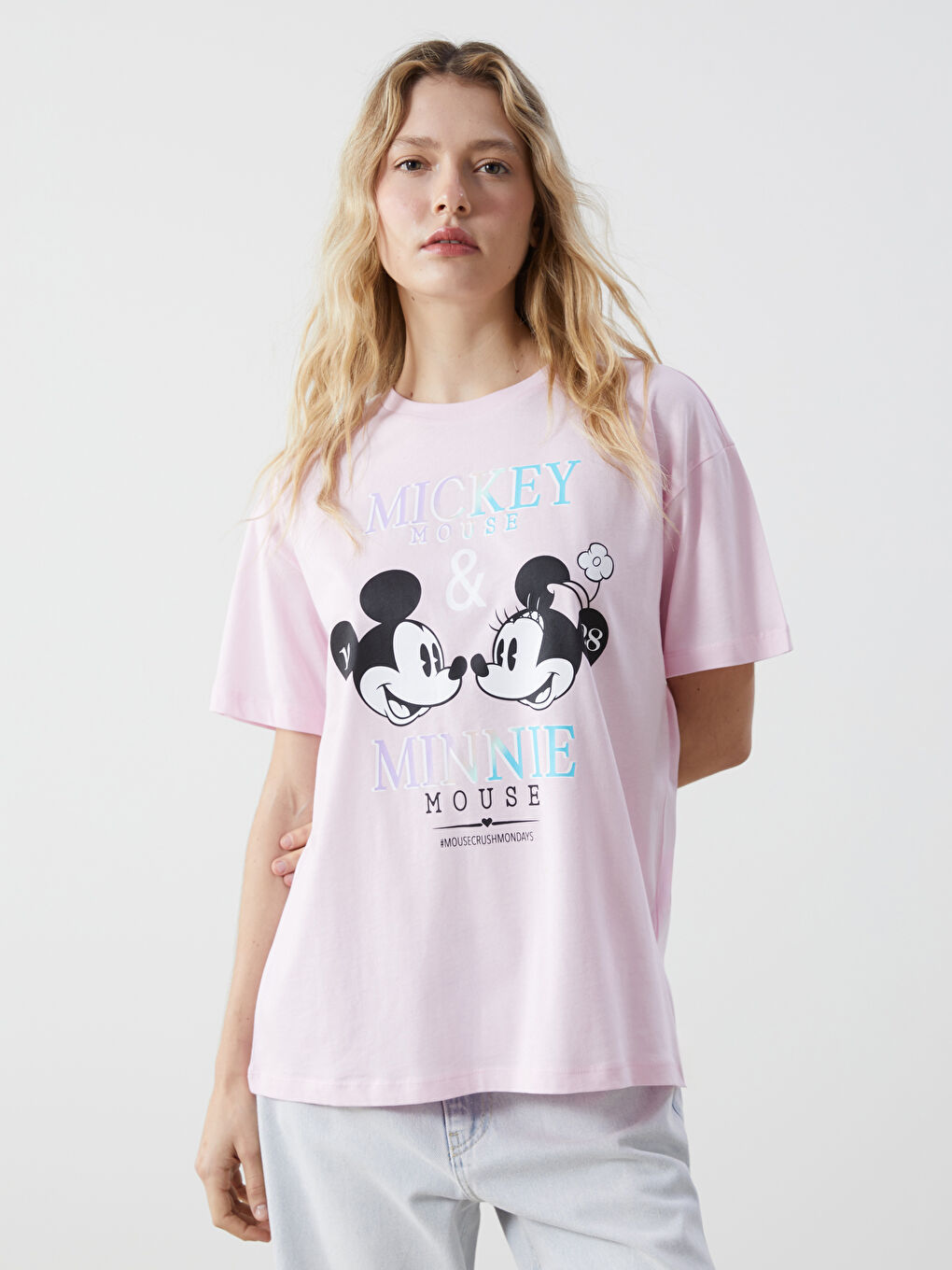 XSIDE Pembe Bisiklet Yaka Mickey ve Minnie Mouse Baskılı Kadın Tişört