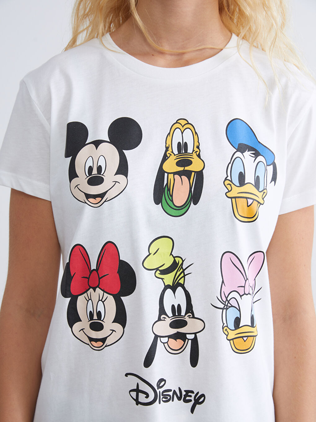 Ekru Bisiklet Yaka Mickey ve Arkadaşları Baskılı Kadın Tişört-2